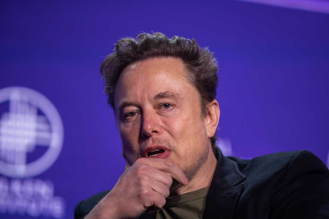 X老板埃隆·马斯克（Elon Musk）过去对格罗克（Grok）的一些产出不满意。