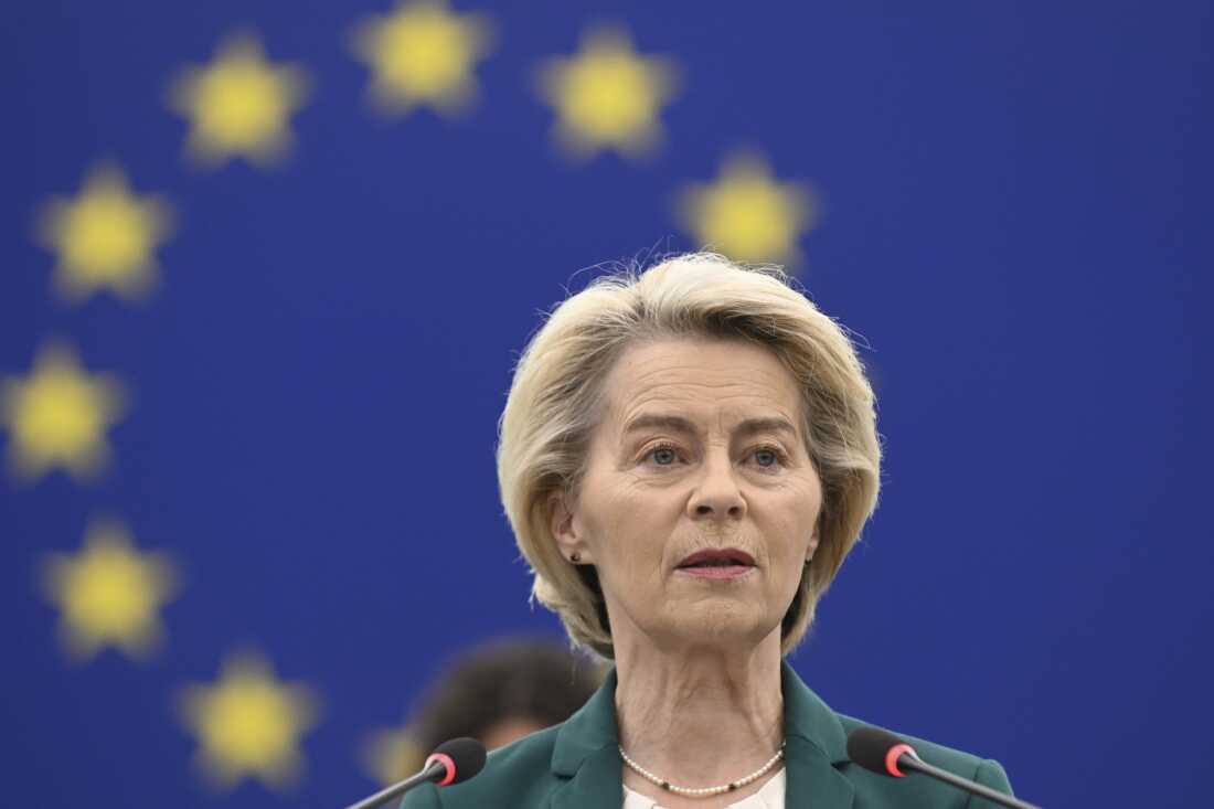 欧盟委员会主席Ursula von der Leyen在2025年7月8日星期二在法国斯特拉斯堡的欧洲议会发表演讲。