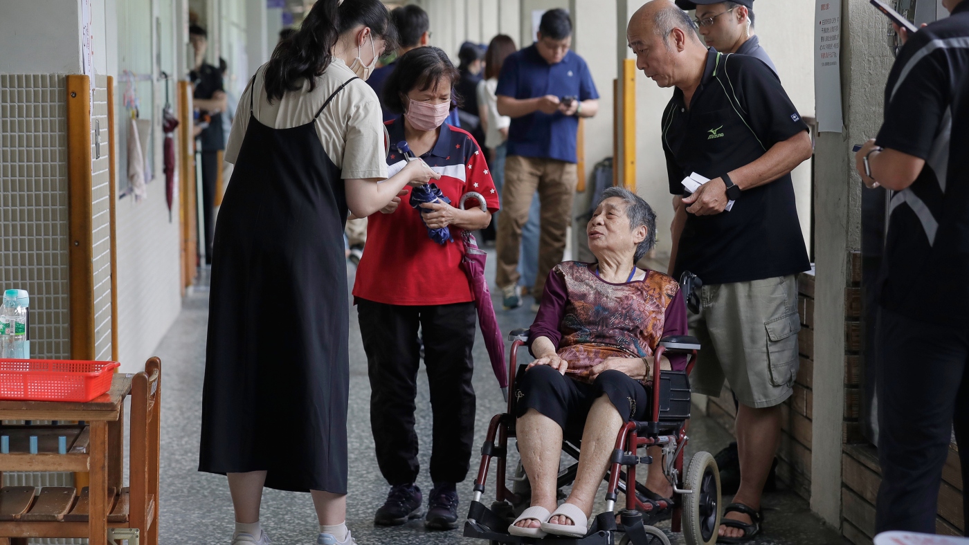 台湾选民拒绝从中国友好的政党中撤出立法者的出价