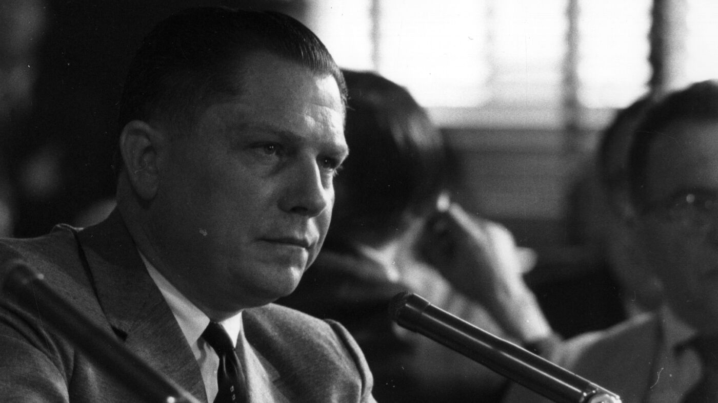 吉米·霍法（Jimmy Hoffa）在50年前消失了。尚未解决的谜团和他的传奇人物忍受