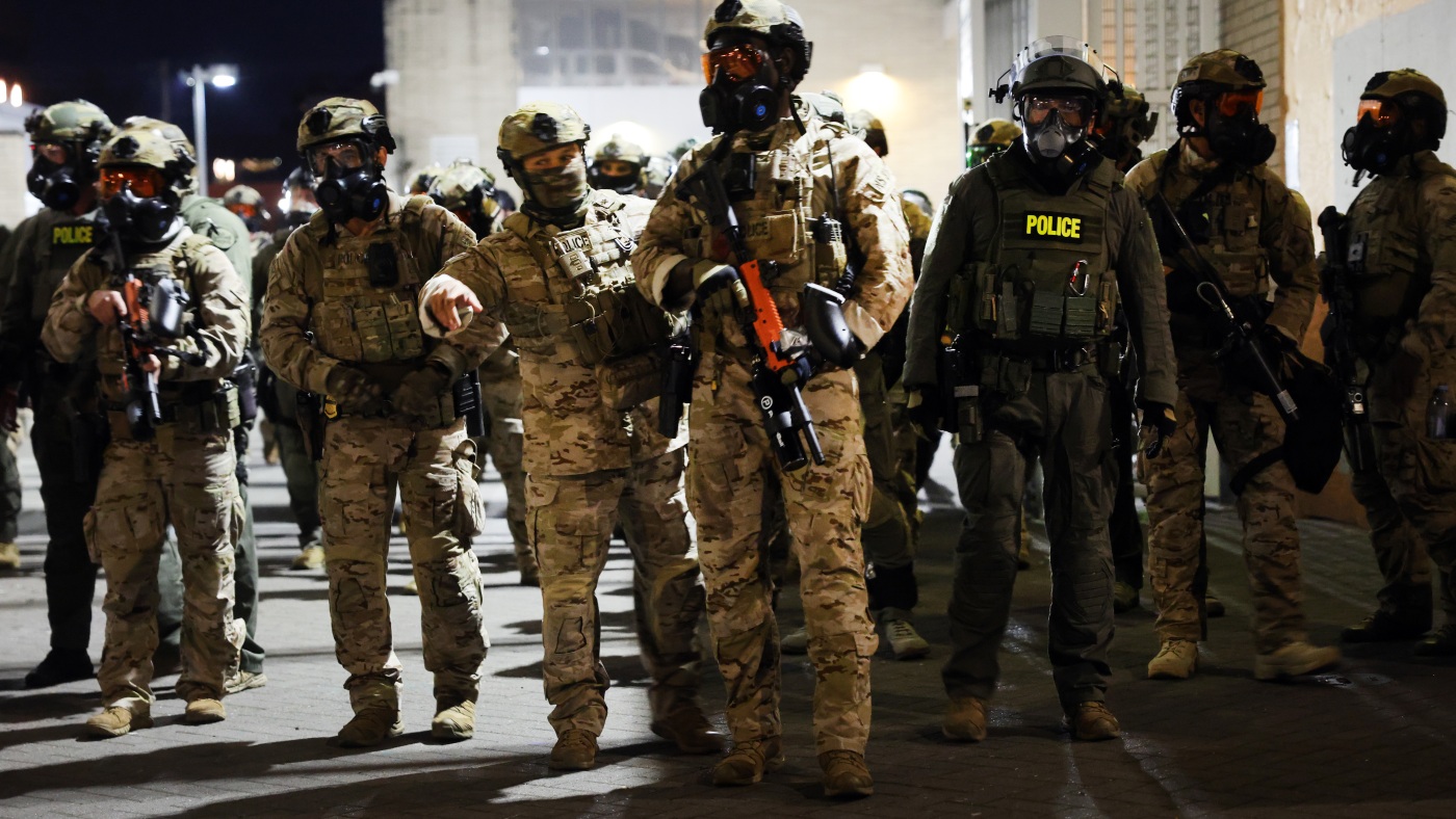 俄勒冈州国民警卫队；最高法院任期开始：NPR