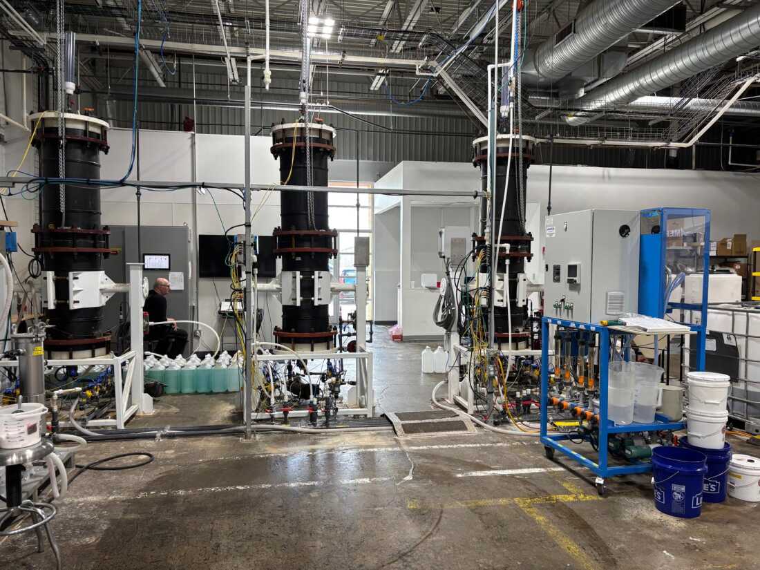 ReElement 位于印第安纳州诺布尔斯维尔的工厂负责堆放稀土。