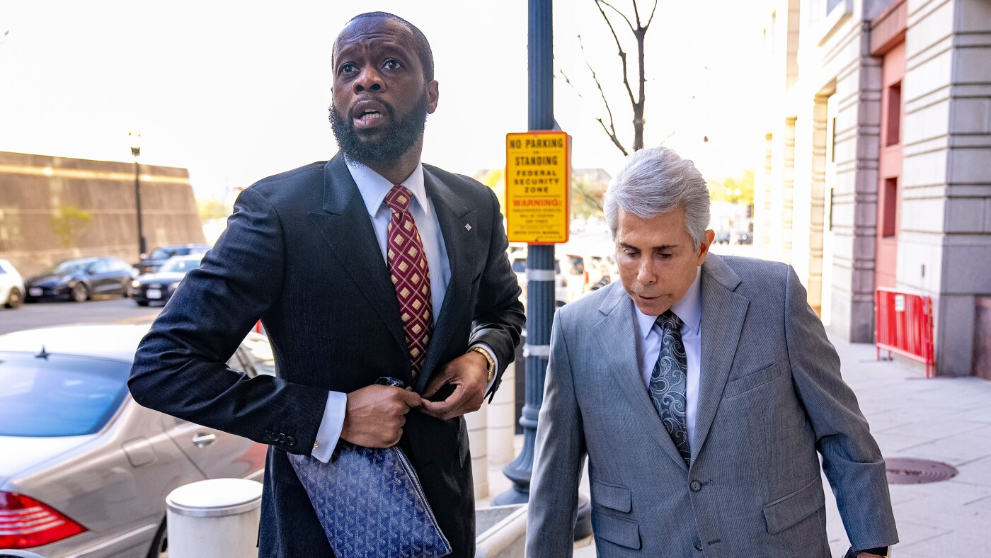 逃亡者组织成员普拉斯·米歇尔因非法竞选捐款被判 14 年徒刑