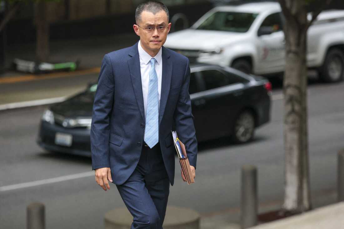 特朗普于 10 月赦免了币安前首席执行官赵长鹏，他承认了洗钱指控。币安与特朗普家族的加密货币业务有联系，但特朗普在接受 60 分钟采访时表示，他不知道赵是谁。