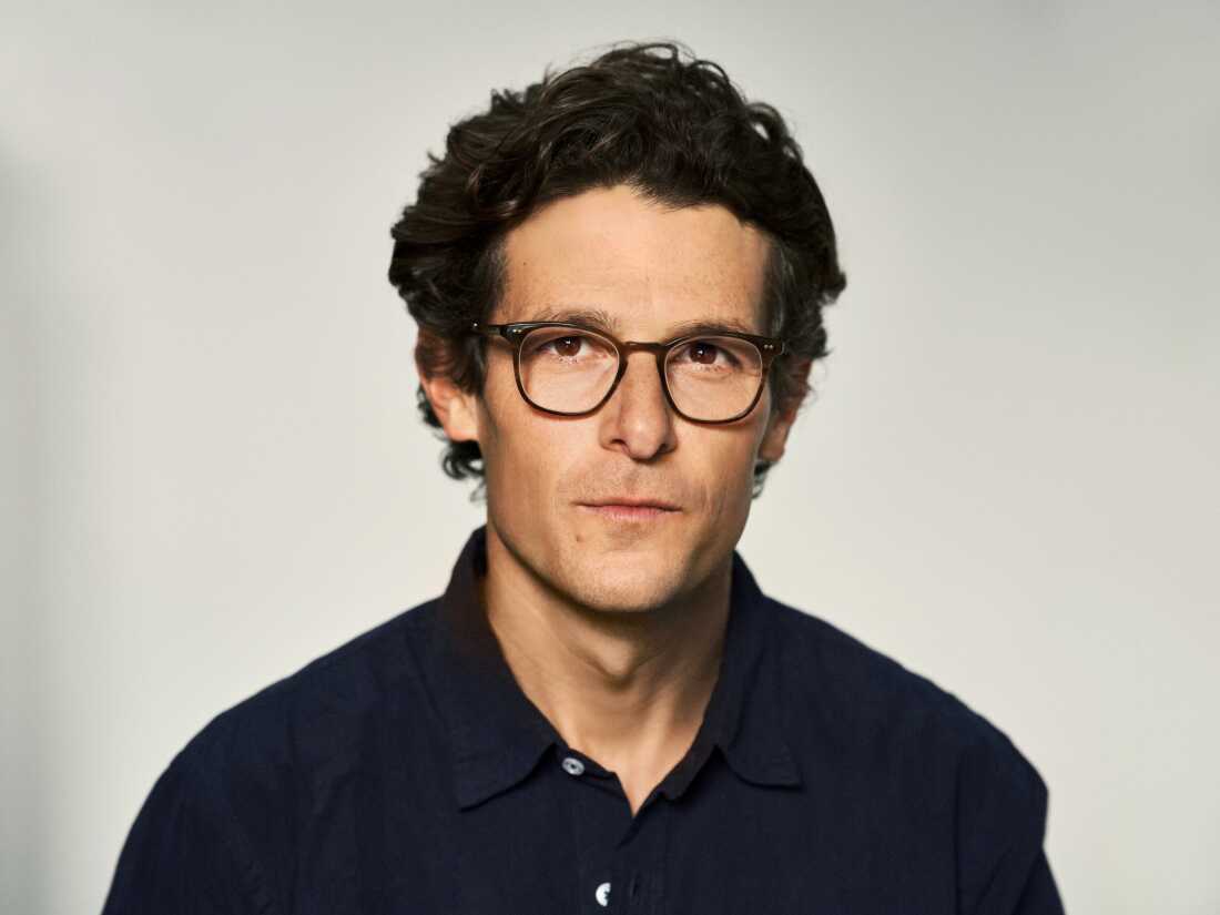 雅各布·索博罗夫 (Jacob Soboroff) 是 MS NOW（原 MSNBC）的记者。