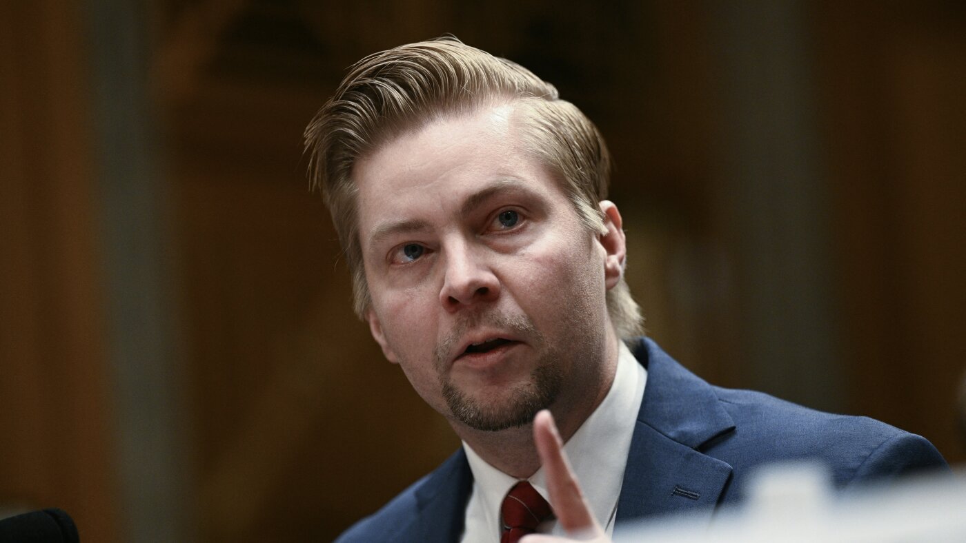 明尼苏达州共和党人为他们对欺诈的关注辩护，尽管随后 ICE 数量激增