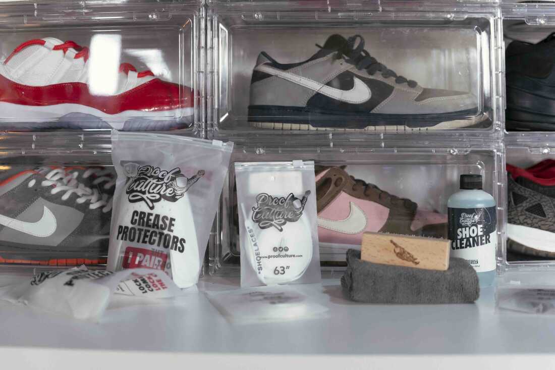 Proof Culture 的产品包括运动鞋收纳盒、防皱保护器、鞋带和清洁产品。