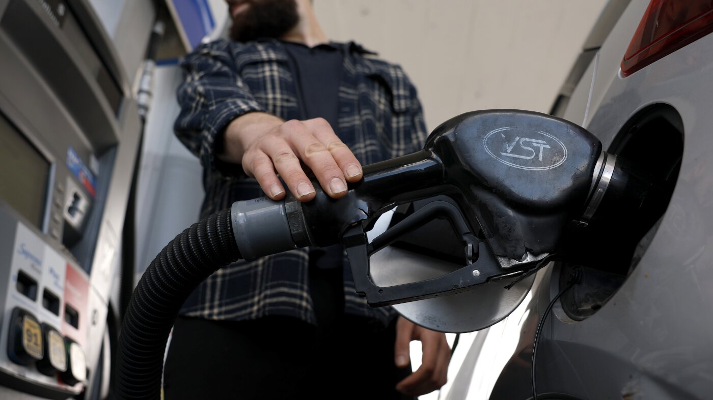 开慢点，开电动车，根本不开车？节省燃气的最佳选择