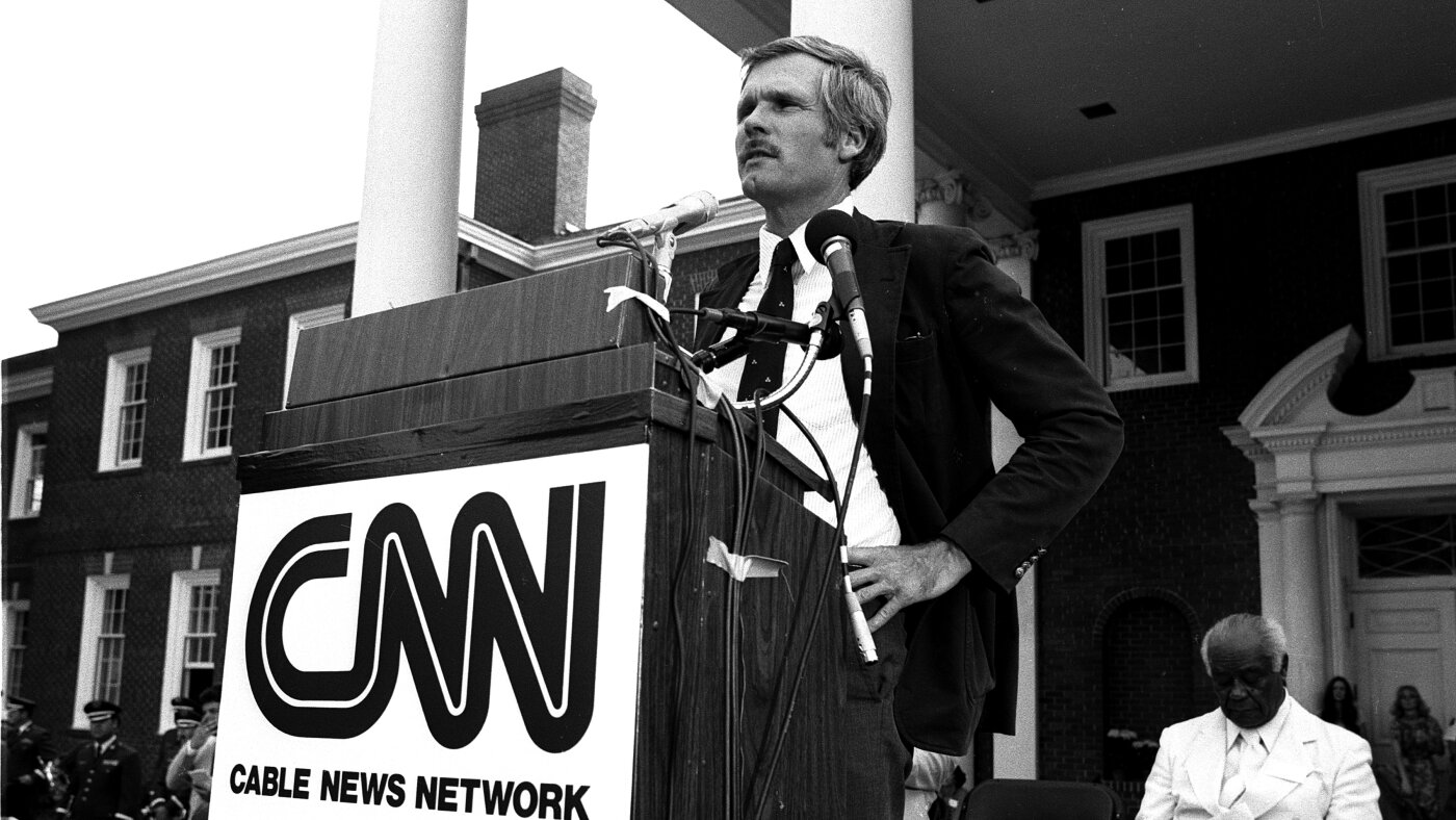 “开拓者、煽动者、行善者”：CNN 创始人特德·特纳去世，享年 87 岁