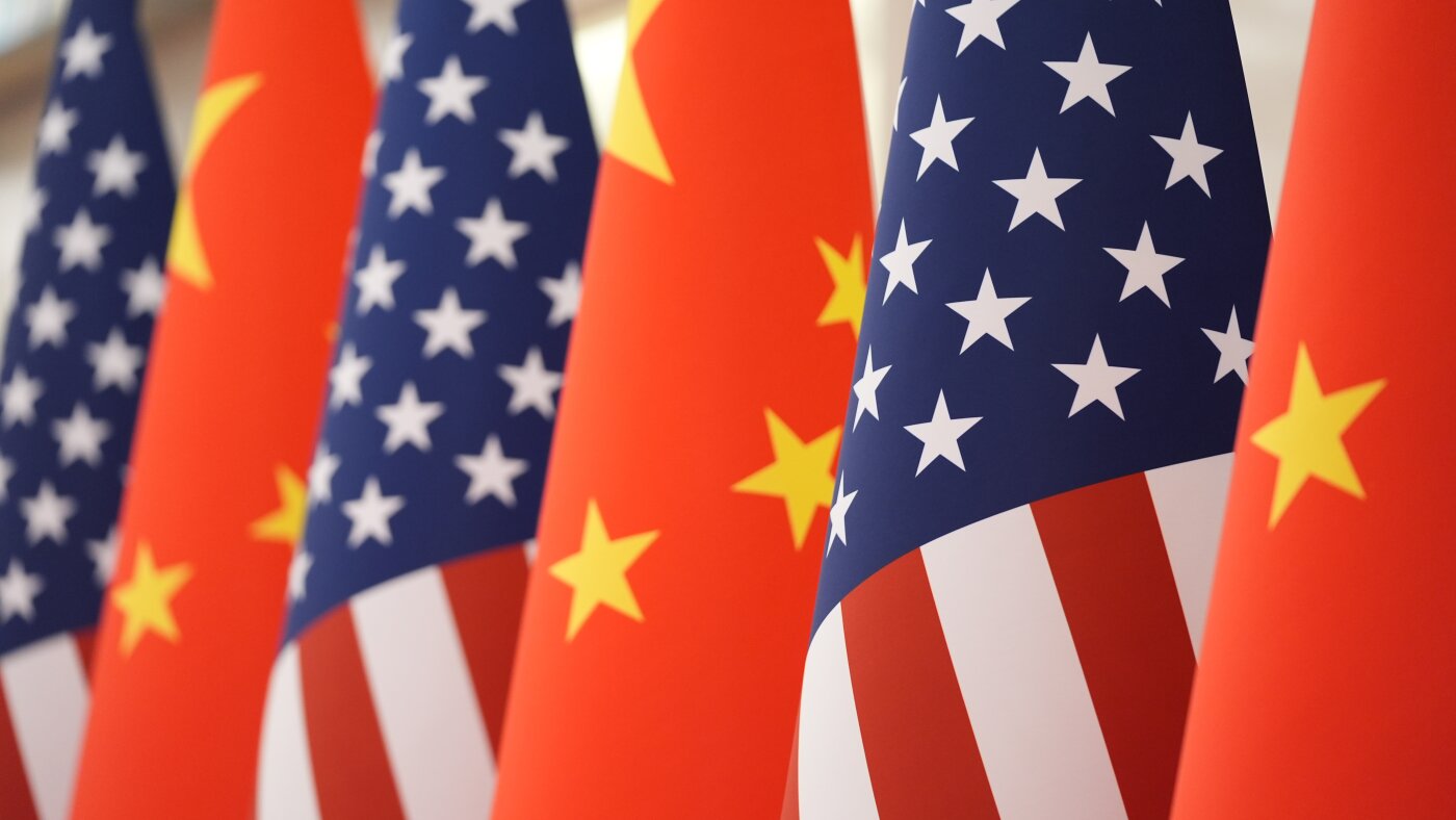 中国暗示美国可能恢复对香港的贸易特权：NPR