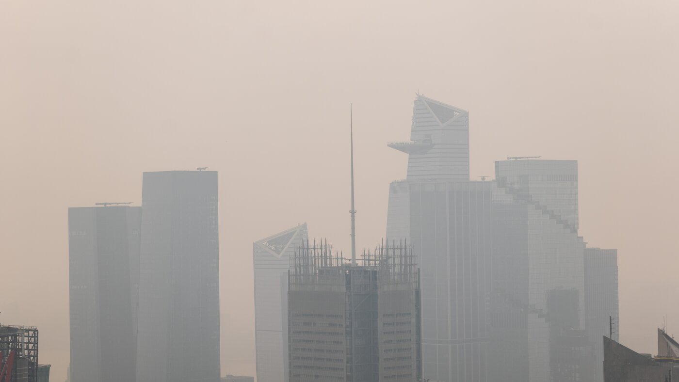 野火烟雾导致美国大片地区空气质量不健康：NPR